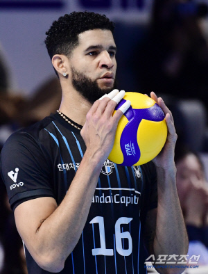 '김연경과 어깨 나란히' 레오 두 표 차에 웃었다…'전승 행진' 김다인, 생애 두 번째 MVP [공식발표]