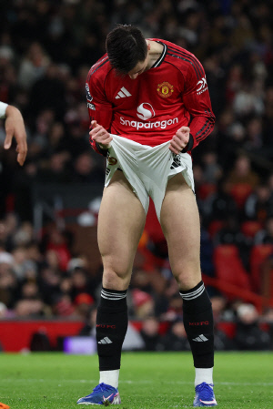 얘도 그냥 호일룬이네! 맨유만 오면 박살나는 ST들…꼴찌팀에 졸전→