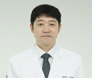 이대서울병원 이상현 교수, 아시아관절경학회 최우수 구연 발표상 수상