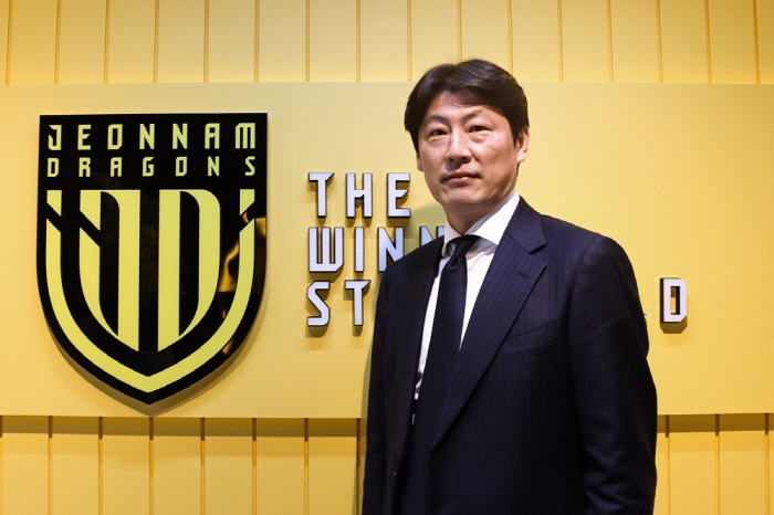 [SC이슈]"미친 12월, K리그 사령탑 연쇄이동 끝" 푸른 이정효부터 …