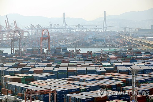 수출 7천억달러 이후의 과제…거세지는 '무역장벽' 올해가 문제