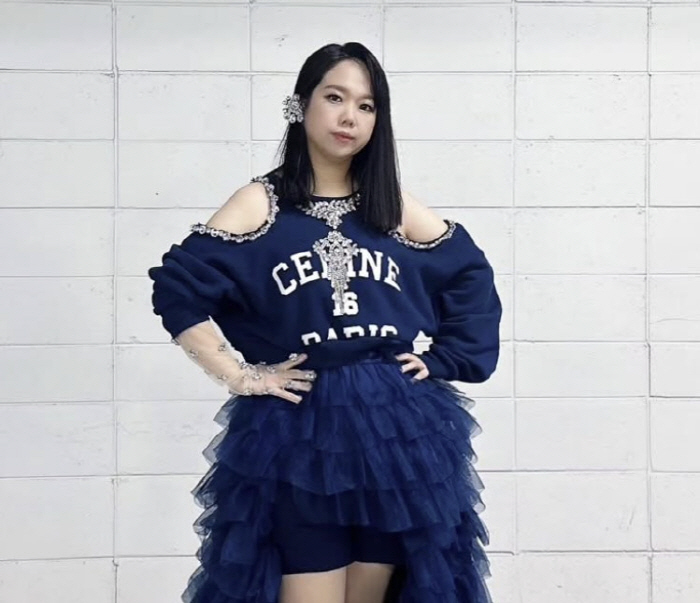 홍현희, 무대 추락 사고로 응급실行 "다리 찢어져, 마취도 없이 꿰맸다"