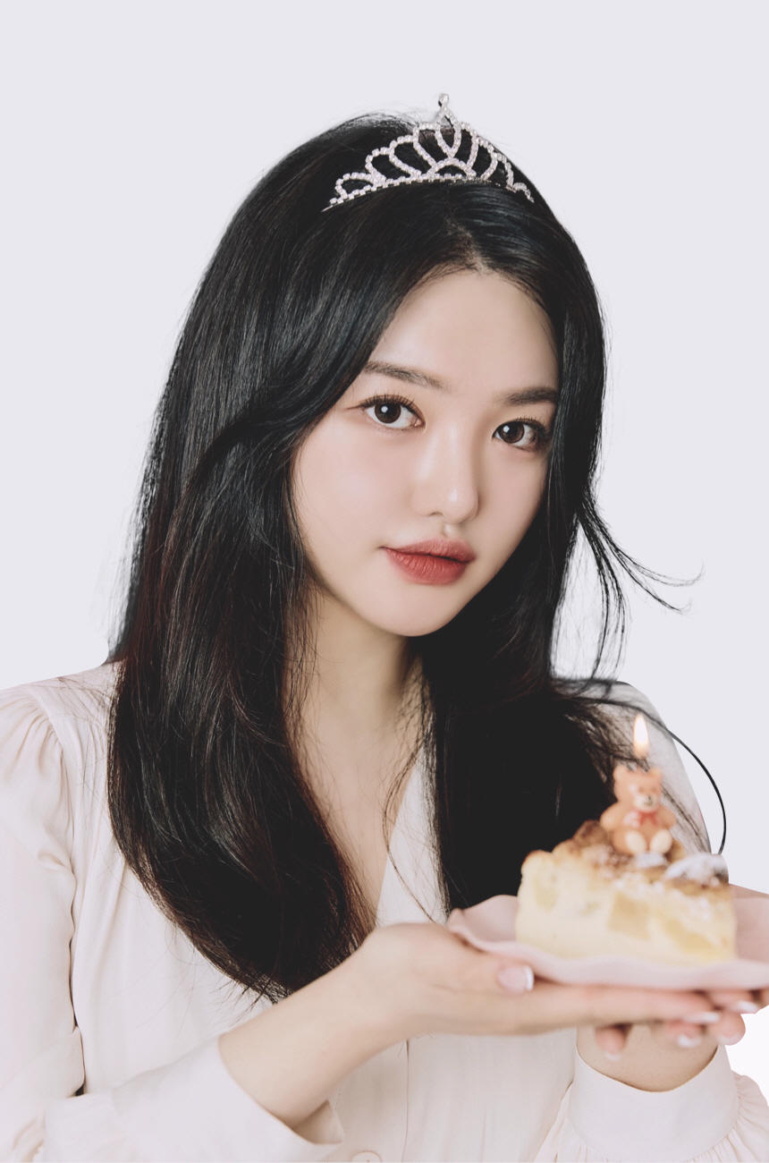 111만 뷰티 유튜버 다또아, 29세 나이로 사망..유가족 “과도한 추측…