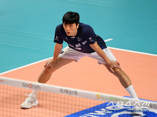 '이럴수가' 정지석→임재영 줄부상 한숨…'명장'의 다음 카드, 38세 베…