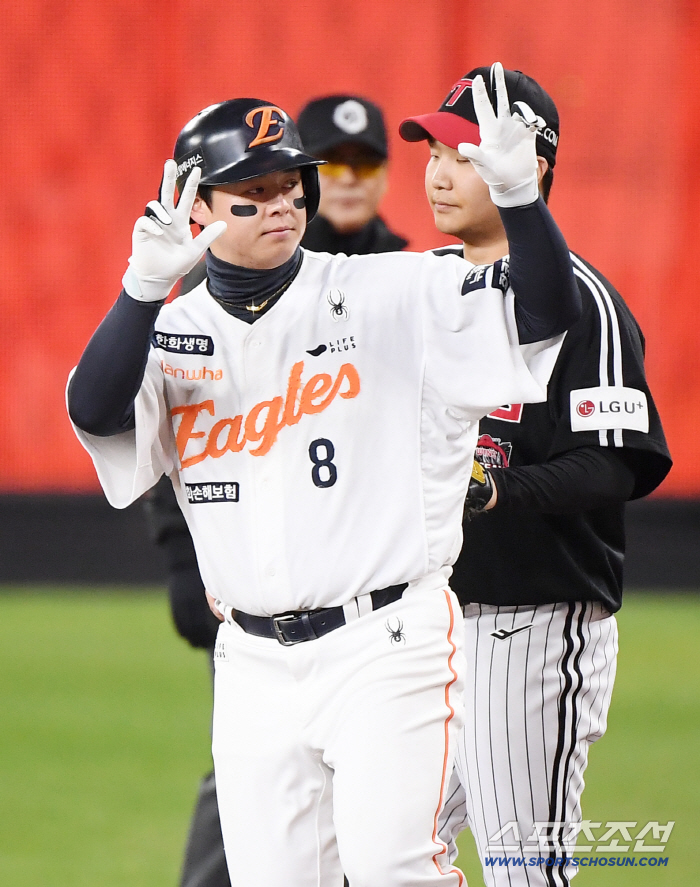 '샐러리캡 압박' 돈 써야하는 키움, 노시환? 원태인? 벌금 내는 것도 전략 될 수도...