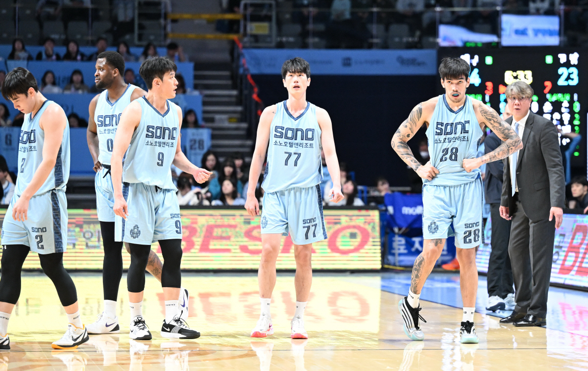 [KBL리뷰] '20점 뒤집었다' 소노, 한국가스공사 상대 '대역전 드라…