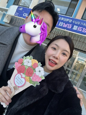 '나솔사계' 장미, 결혼·임신 깜짝 발표..♥훈남 남편 공개 