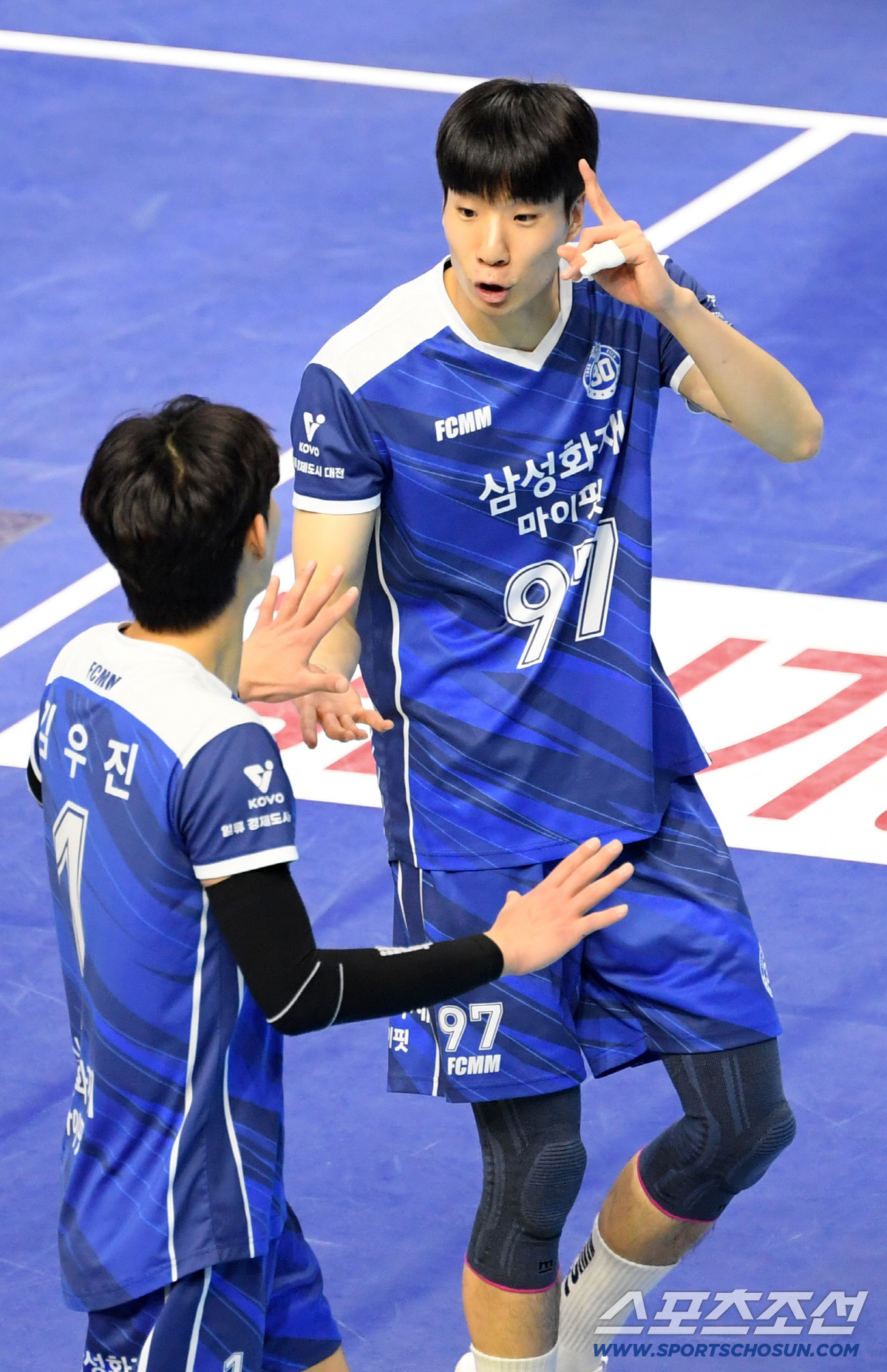 '미쳤다' 2026년 V-리그! 꼴찌의 반란이 일어났다…'고준용호' 삼성…