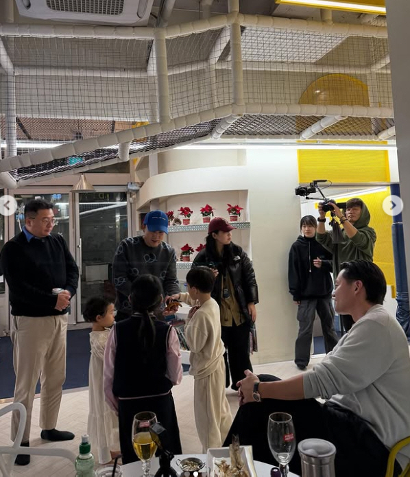 이지혜, 딸들 앞에 이서진 소환…"한참 놀던 시절 친했던 인연"