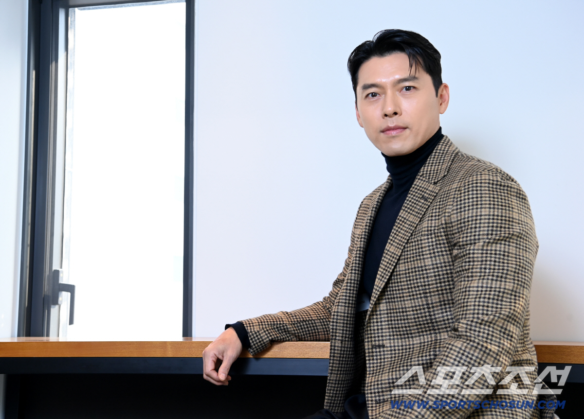 [단독] "♥예진 씨보다 상 더 받고 싶었냐고요?"…현빈이 마주한 '청룡…