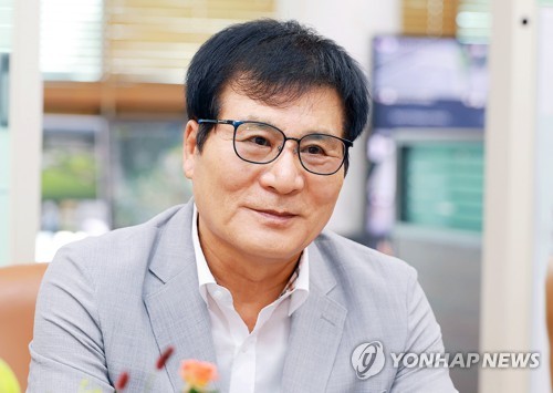 [새해에는] 이상익 함평군수 "AI 축산·빛그린산단 성장 견인"