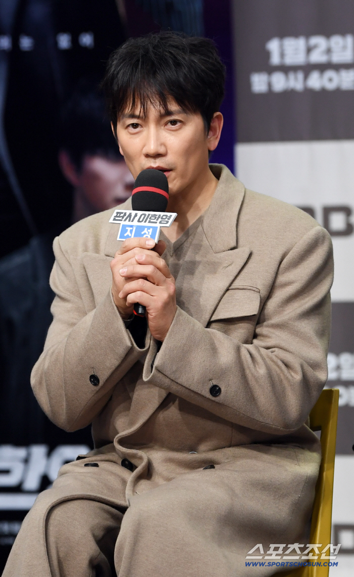 '판사 이한영' 지성 "'악마판사' 이어 또 판사? 부담NO, 결이 다른 작품"