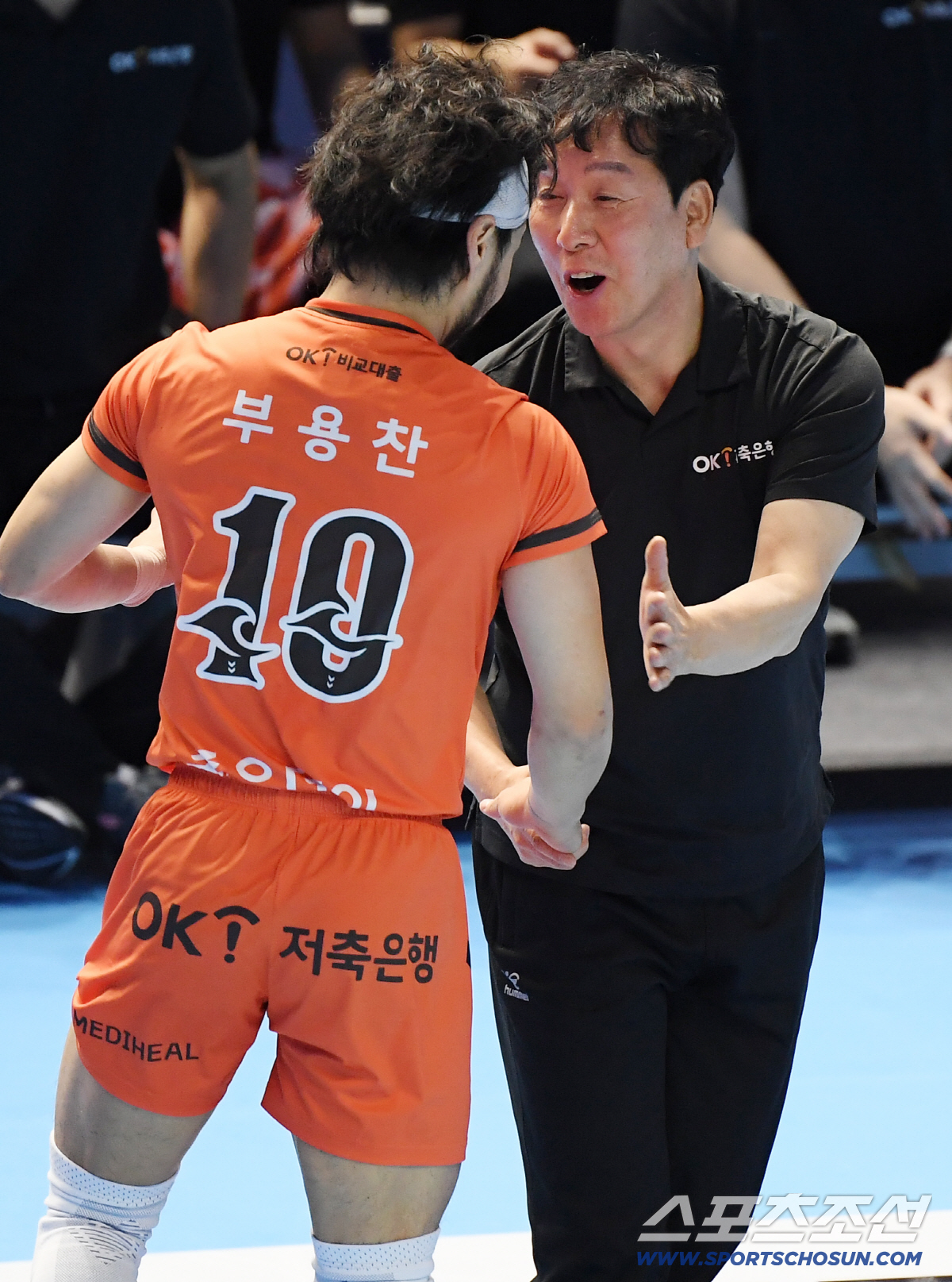 '김연경 은퇴로 걱정했는데…' 제자가 왔다, V리그는 무사했다...'신의…