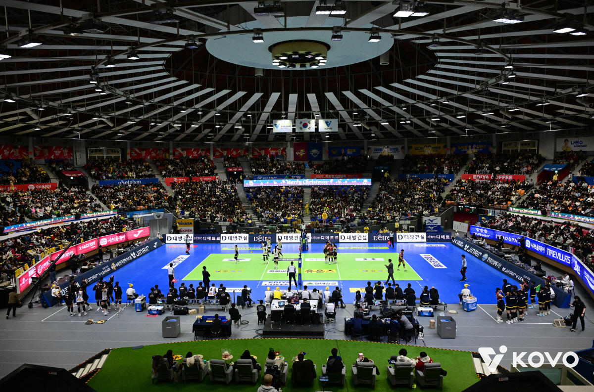 '김연경 은퇴로 걱정했는데…' 제자가 왔다, V리그는 무사했다...'신의…