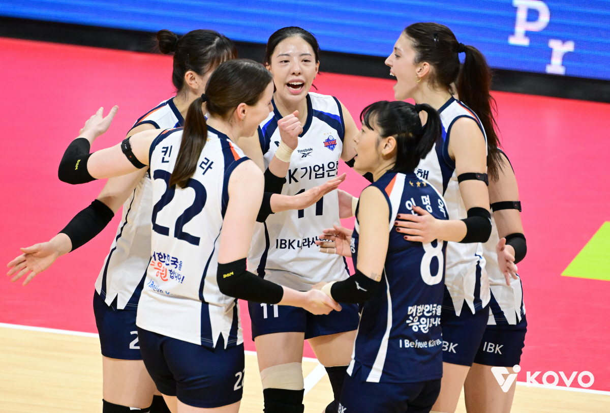 눈물의 9연패 탈출, 하루 천하였나...IBK, 갈 길 바쁜 페퍼에 다시…