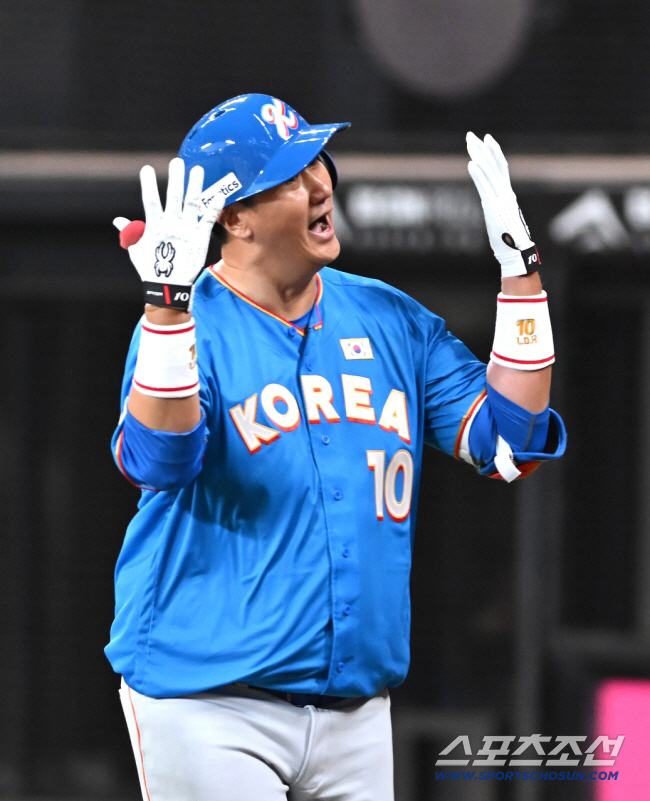 "이대호 코치가 온다!" 깜짝 발표에 열광, 조선의 4번타자 등장에 모두…