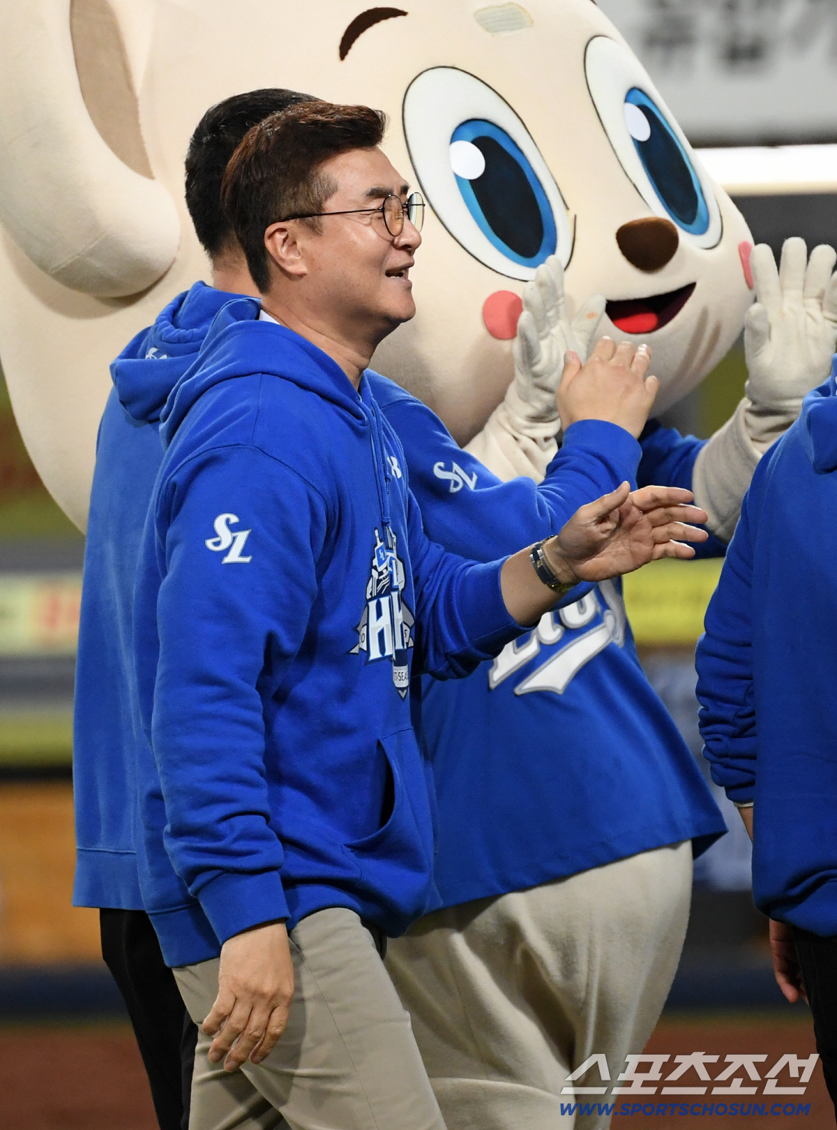 그날, 리베라호텔 커피숍, 구자욱은 왜 염화미소를 지었을까, 사상 최초 …