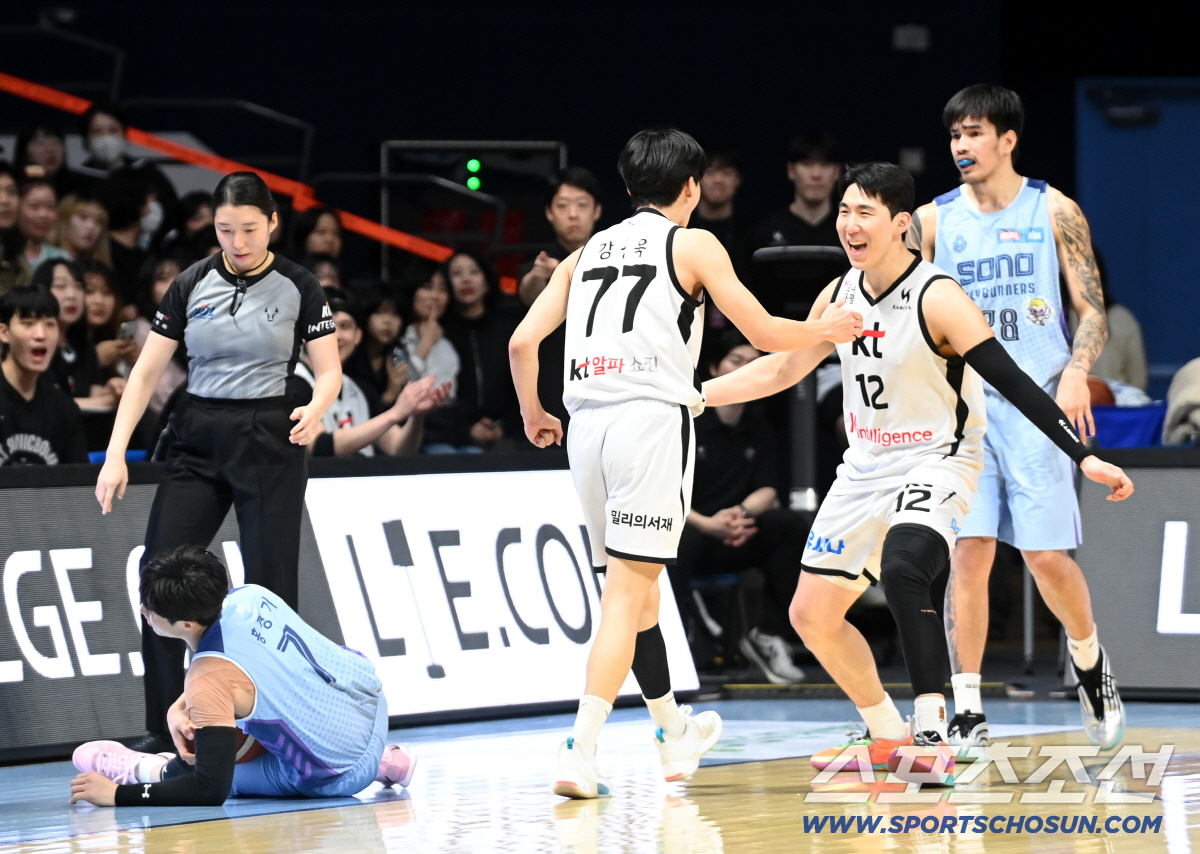 [남자농구] 신예 강성욱 17득점 폭발 KT 3연승 질주, 이정현 빠진 …
