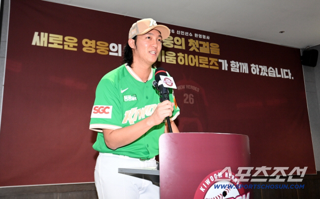 '평균 94.9마일' 이마이도 못 믿겠다는 MLB, 안우진-원태인은 더 …