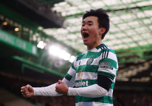 '홍명보호 특별한 선물' 양현준, 이번에는 '인생골'→수비 4명 '와르르'→최고 평점…'8경기 경질 위기' BBC, 