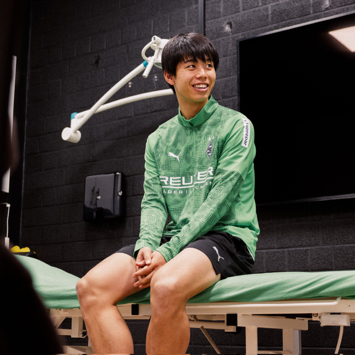 英 매체 단독! 일본 유망주 결국 토트넘 떠났다…'한국 혼혈' 옌스와 한…