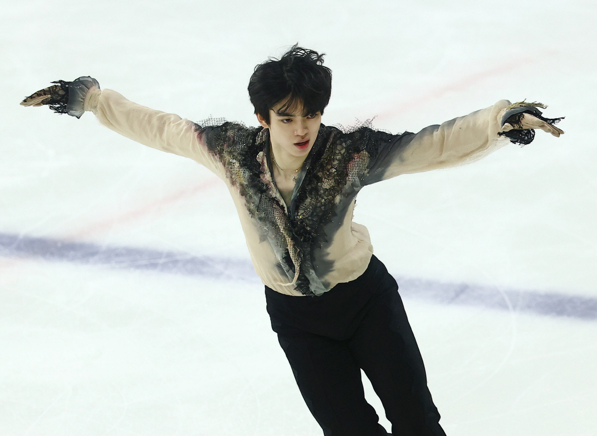 '韓 피겨 남자 간판' 차준환, 역사에 도전한다! 세 번째 올림픽 진출 …
