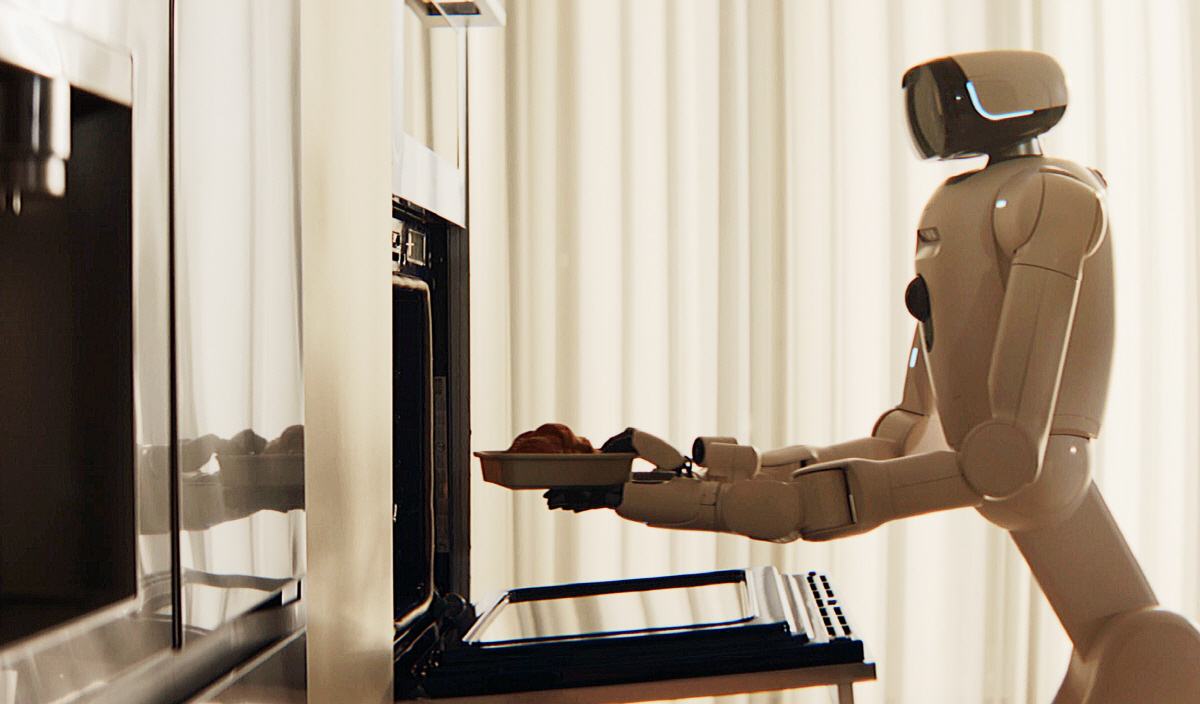 LG전자, 홈로봇 'LG 클로이드' 공개..."제로 레이버 홈 비전 향한…