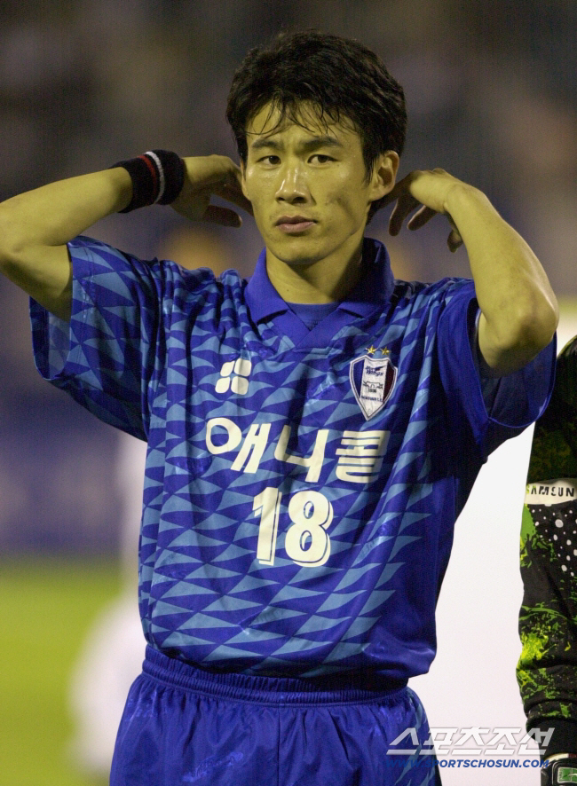 '수원삼성 레전드→수원FC 지휘봉'박건하 감독"승격 도전 위해 결심...…