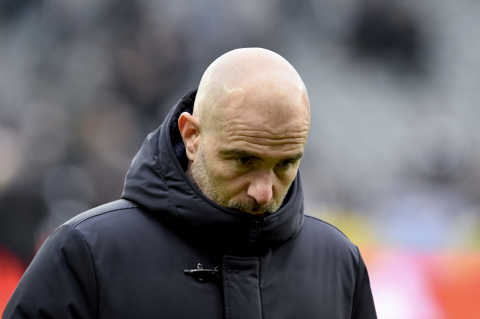 "미성숙 인격"↔"의료진 권고 무시 모함" '극대노'마레스카 감독,첼시에 272억원 위약금도 안받고 떠났다[英더선 단독]