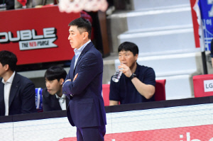 [현장인터뷰] '4연패 수렁' 이상민 감독이 짚은 패인 