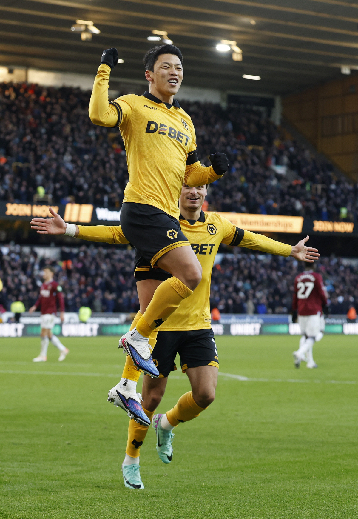 "Hwang, 돌진으로 AS→PK 추가골!" 英 BBC 언급, 황희찬 '…