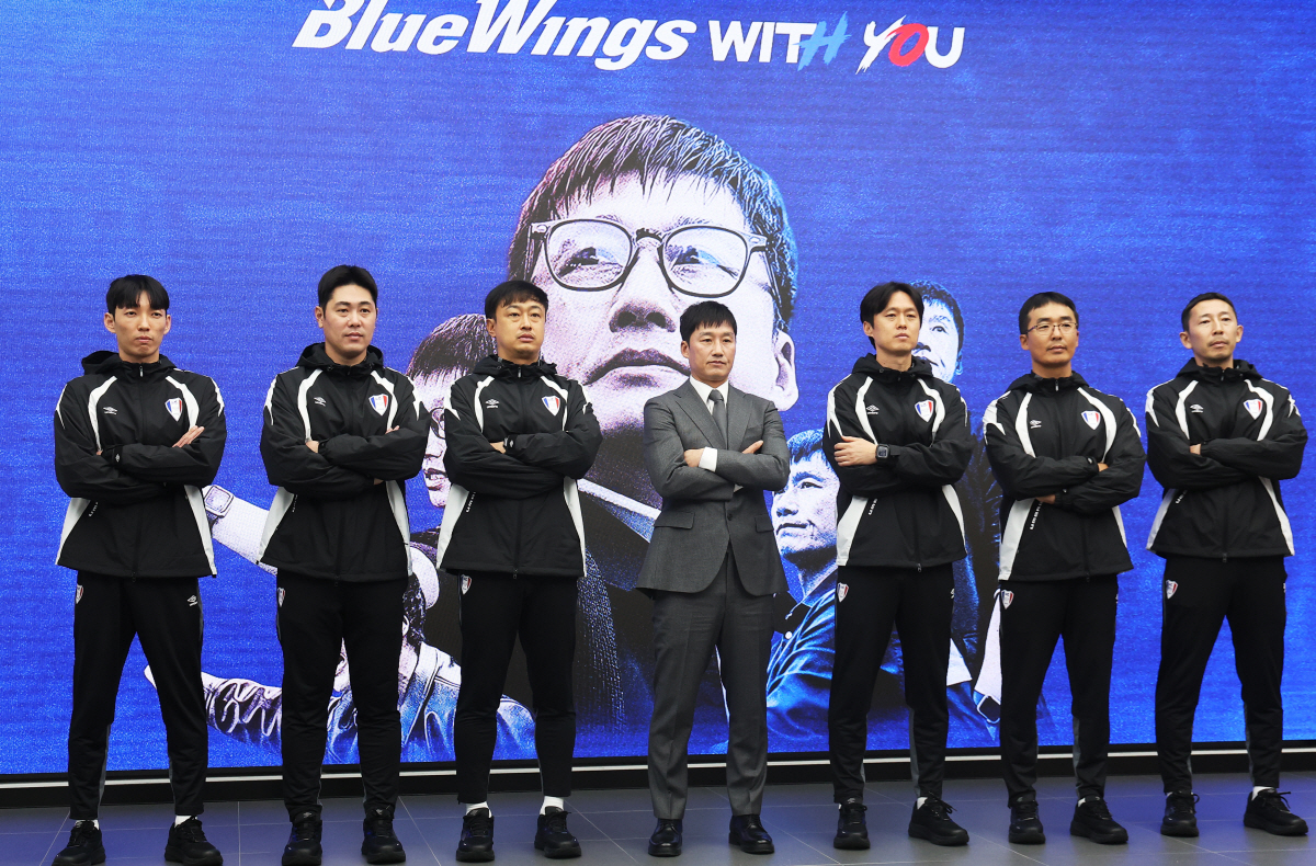 '명가 부활 프로젝트' 스타트! 이정효는 수원을 어떻게 바꿀까?