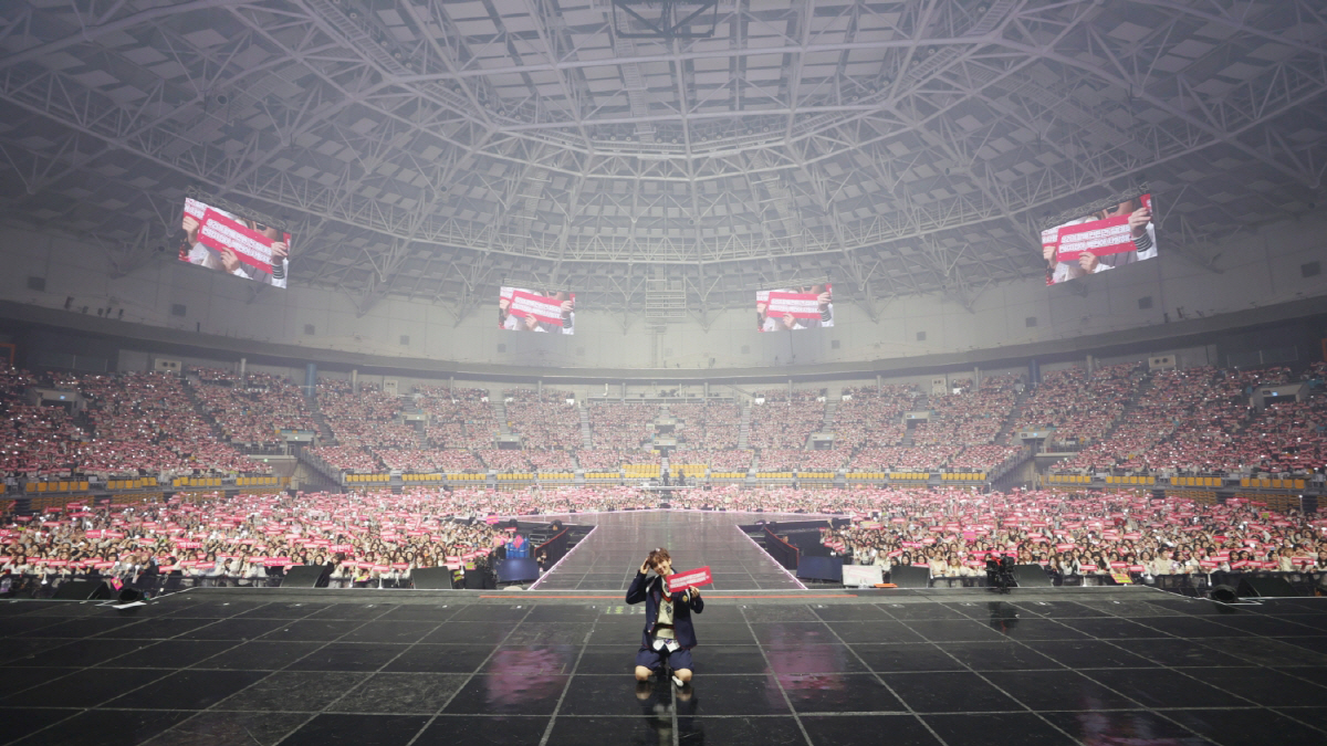 백현, 3일 전석 매진 속 앙코르 콘서트 최종 피날레…"내 세상은 팬들로…