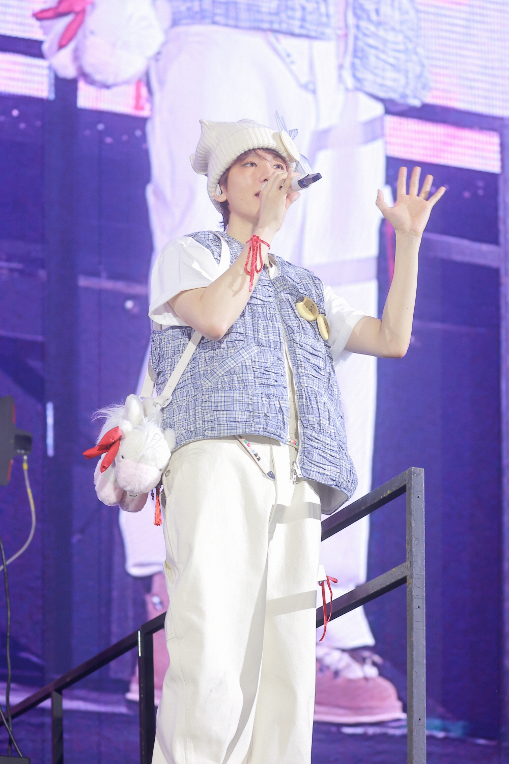 백현, 3일 전석 매진 속 앙코르 콘서트 최종 피날레…"내 세상은 팬들로…