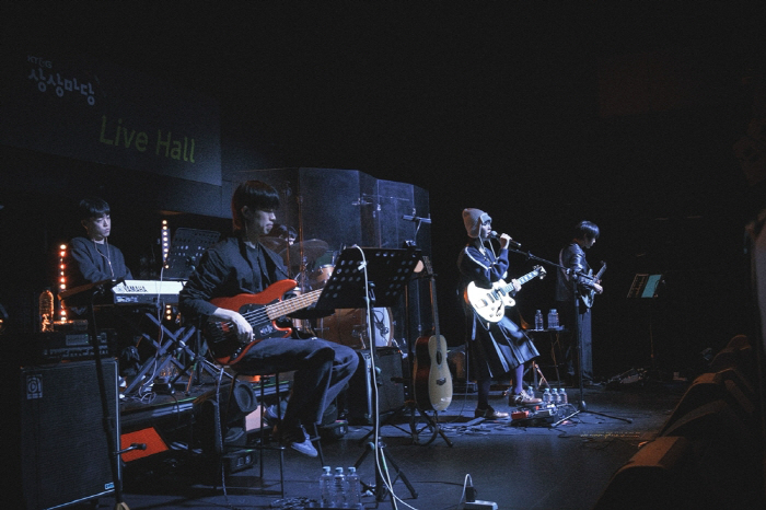 싱어송라이터 김수영, 전국 쇼케이스 성료…탄탄한 라이브 입증