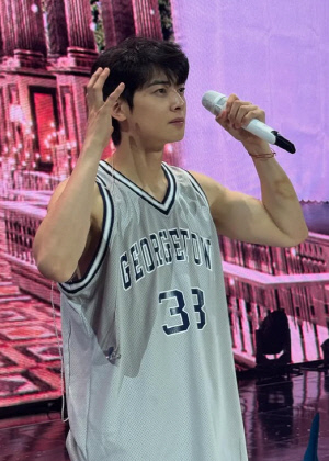 [청룡랭킹] 하반기 트로피 차은우 유력, 변우석 끝까지 경쟁