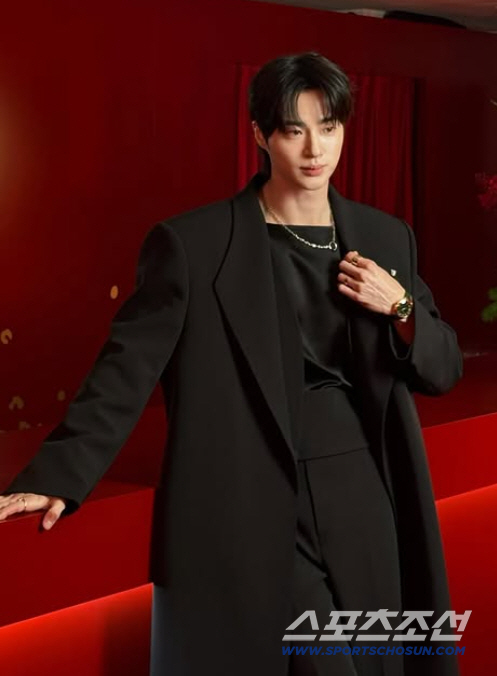 [청룡랭킹] 하반기 트로피 차은우 유력, 변우석 끝까지 경쟁