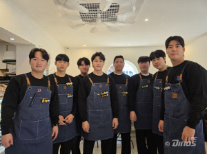 1군 데뷔도 전에 등번호 3번 바꾼 배려의 아이콘, 팬과 이웃 위해 3년째 이어온 '진심'