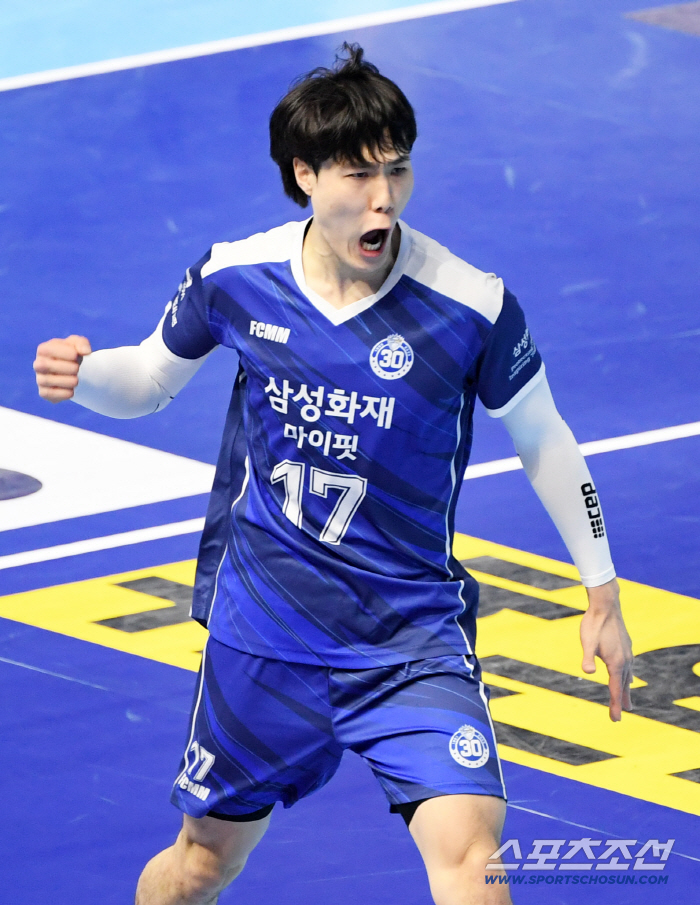 "자책도 많이 했는데…"  삼성화재가 괜히 '최초' 타이틀 달아줬겠나, 시작된 증명의 시간