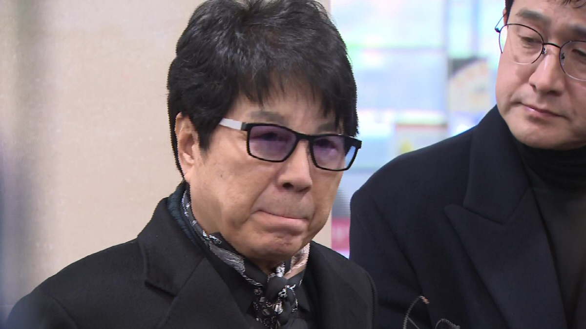 '별세' 故안성기, '60년지기 짝꿍' 조용필→'상주' 이정재·정우성과 …