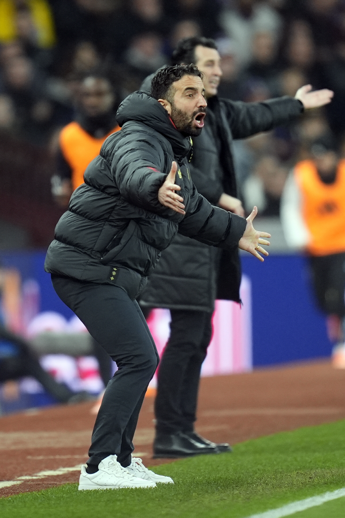 '38%의 승률도, 스리백도 아니다' 맨유가 아모림을 경질한 진짜 이유,…