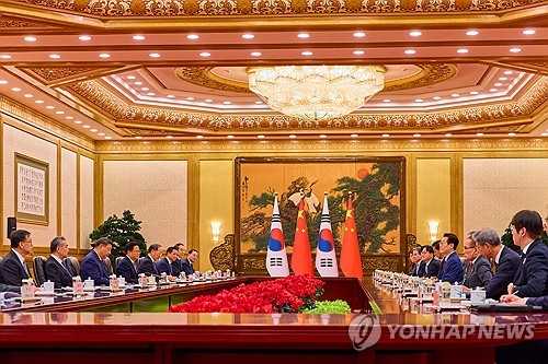 (베이징=연합뉴스) 한상균 기자 = 이재명 대통령이 5일 베이징 인민대회당에서 시진핑 중국 국가주석과 한중 정상회담을 하고 있다. 2026.1.5 [공동취재 제공. 재판매 및 DB 금지] xyz@yna.co.kr