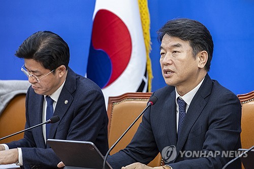 문진석, '金·姜 의혹'에 "원내 대표해 사과…정치는 국민 신뢰"