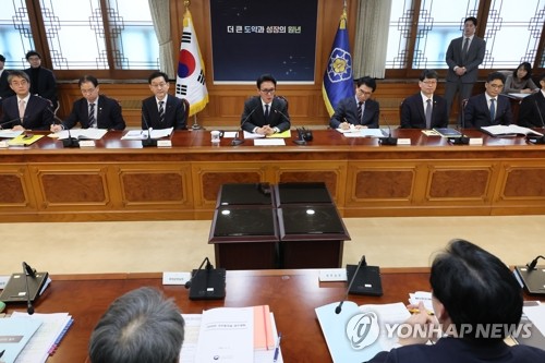 (서울=연합뉴스) 이정훈 기자 = 김민석 국무총리가 6일 서울 종로구 정부서울청사에서 열린 총리실 업무보고에서 발언하고 있다. 2026.1.6 uwg806@yna.co.kr