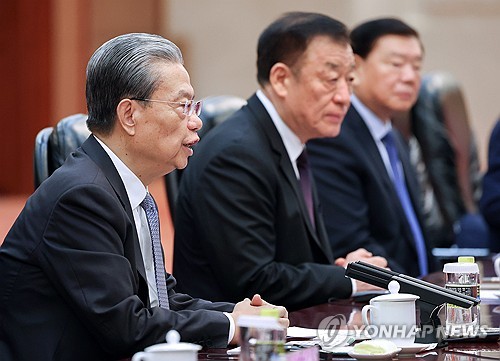 (베이징=연합뉴스) 한상균 기자 = 자오러지 중국 전국인민대표대회 상무위원장이 6일 베이징 인민대회당에서 진행된 이재명 대통령과의 면담에서 발언하고 있다. 2026.1.6 xyz@yna.co.kr