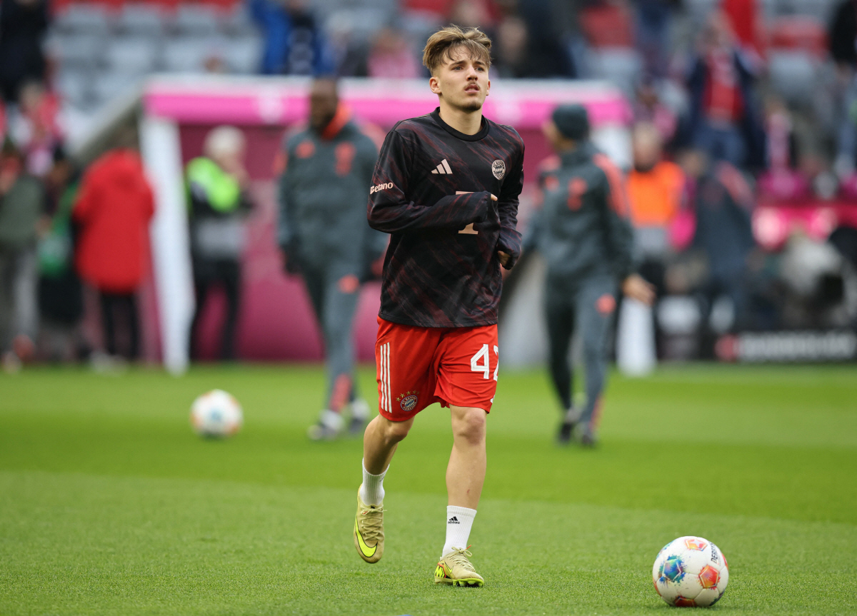 "잘해서 레알 가겠습니다" '뮌헨 이천수' 논란 커지자, 獨 HERE W…