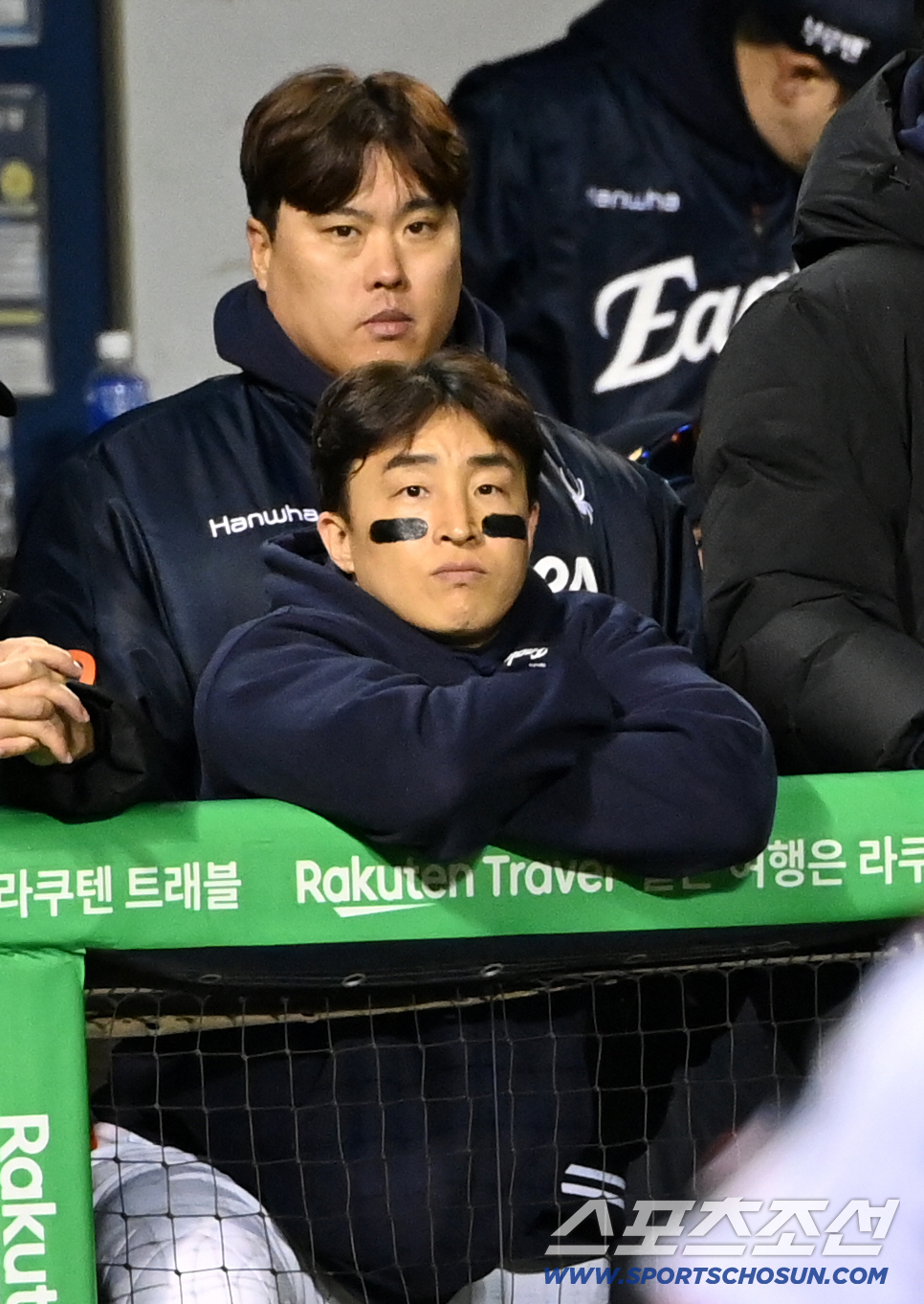 'FA 미아 위기' 손아섭, 결국 한화 잔류가 정답인가…진짜 문제는 그 …