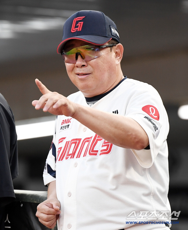 '계약 마지막 해' 최고령 사령탑 3인방의 운명?…첫 우승 → 가을야구 …