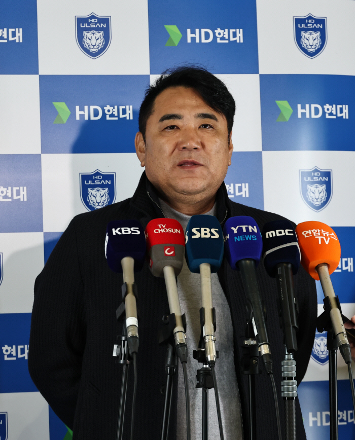 "물음표를 느낌표로!" 울산 부활의 키를 쥔 김현석 감독 "목표는 3위권!"[현장 인터뷰]