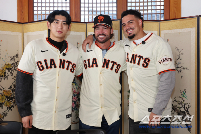 '1632억' 이정후 만나러 韓 왔다, 감독 벌써 반했다…"스윙 좋아, 이정후의 야구 기대돼"